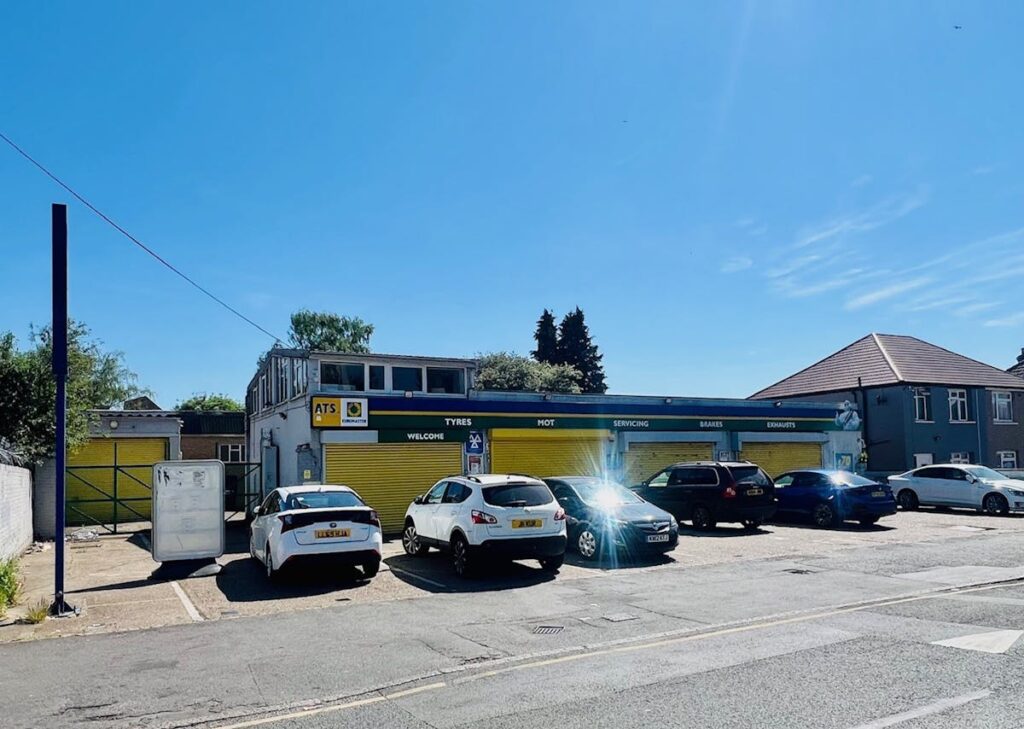 1A Furnival Avenue, Slough