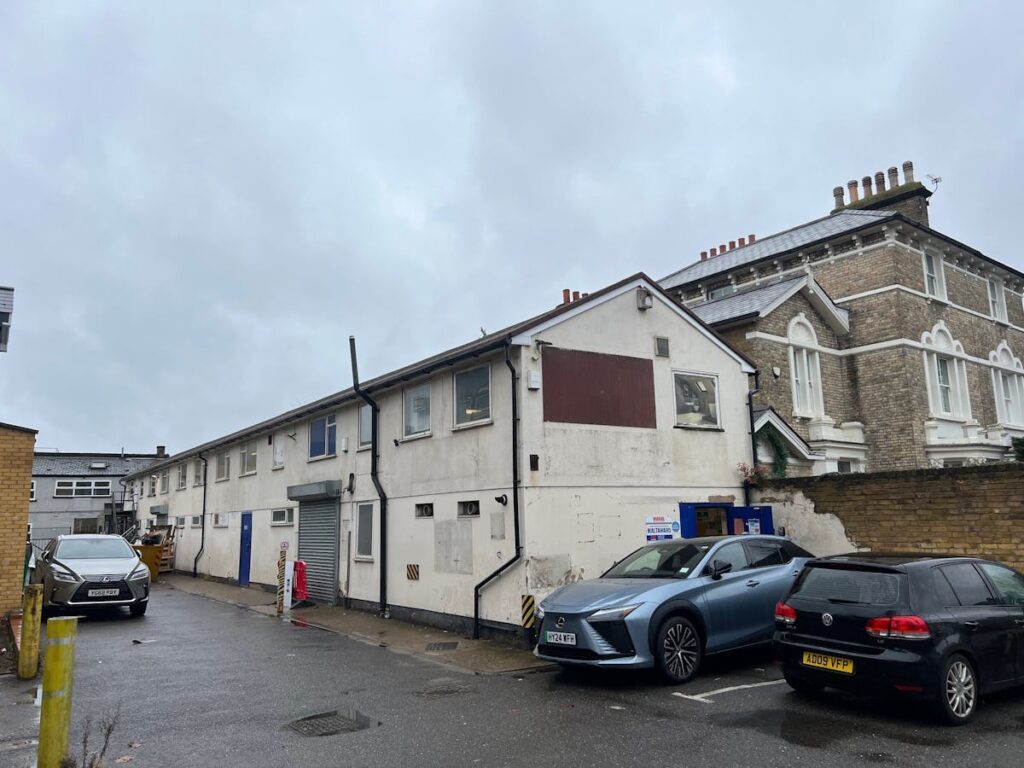 1 Park Road, Hampton Hill, Hampton