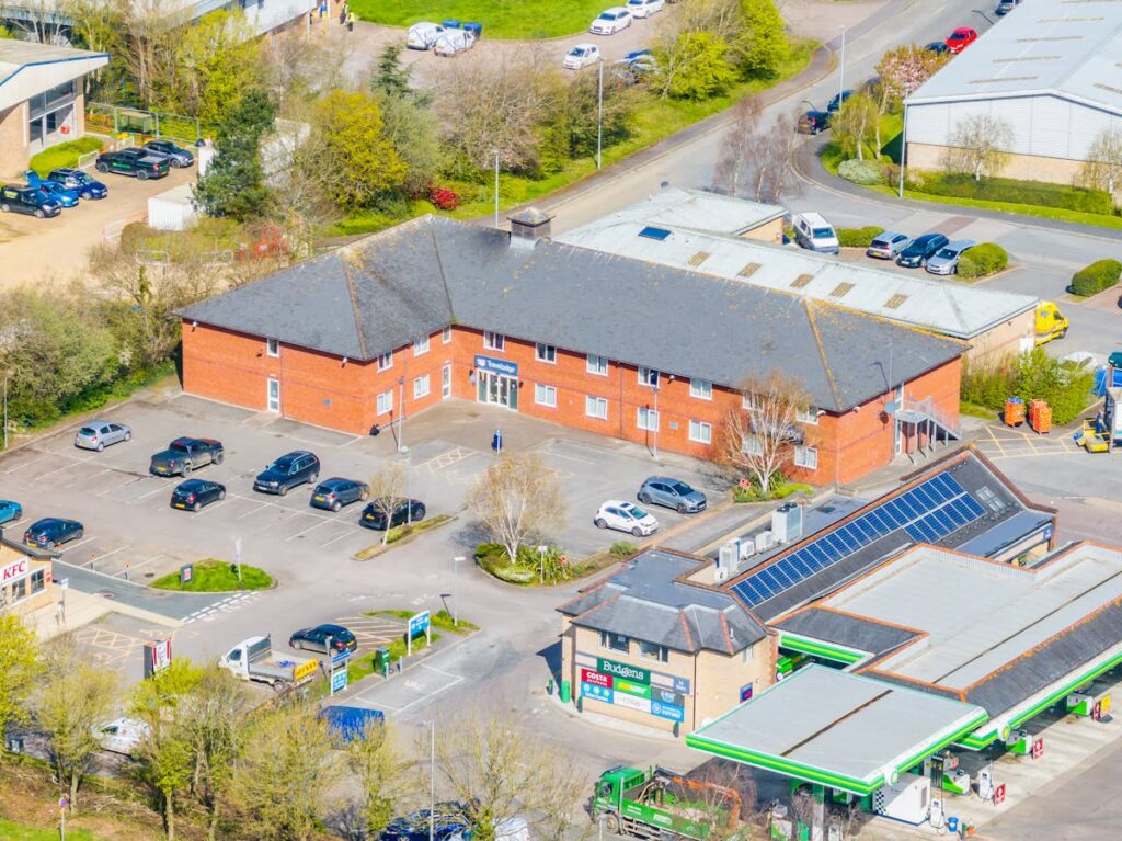 Roundswell Services, Roundswell, Barnstaple